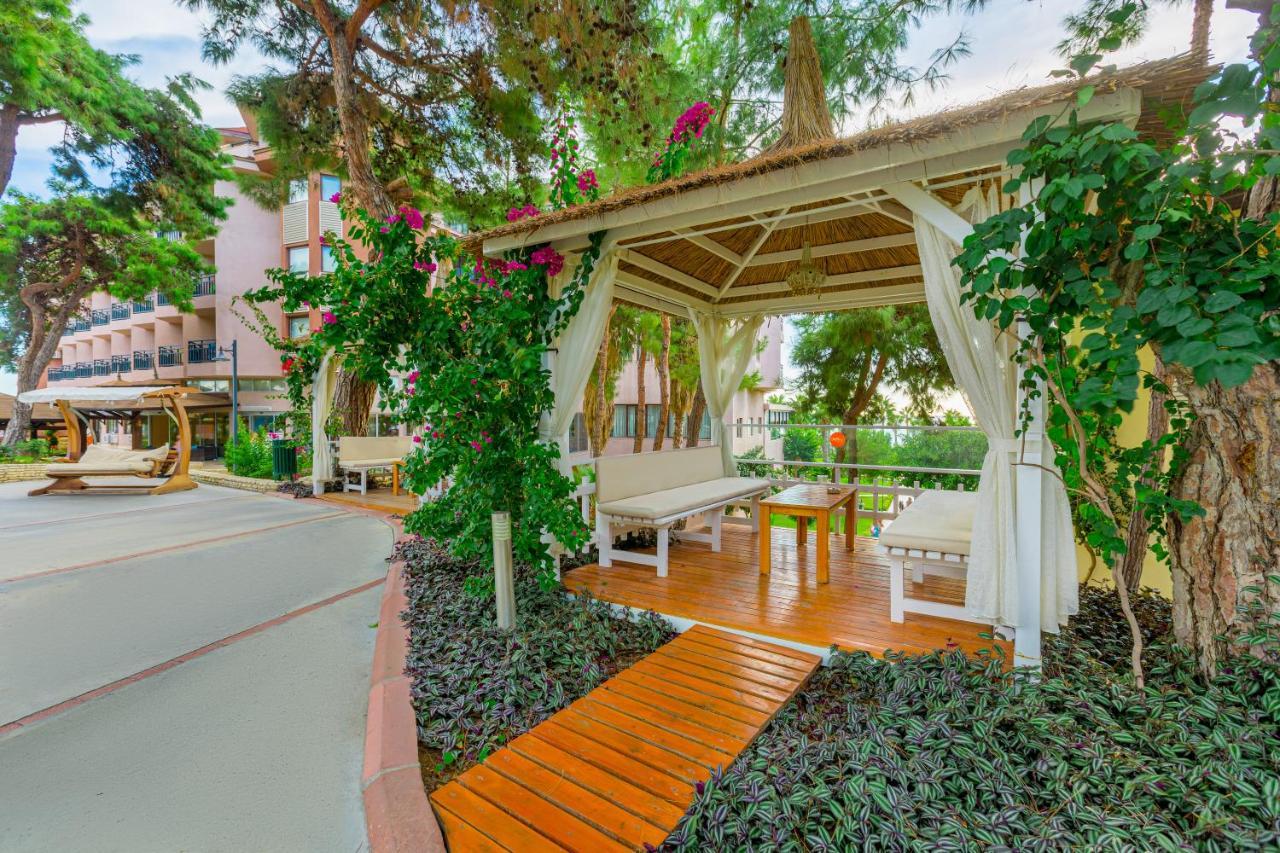 Justiniano Club Park Conti Hotell Okurcalar Exteriör bild