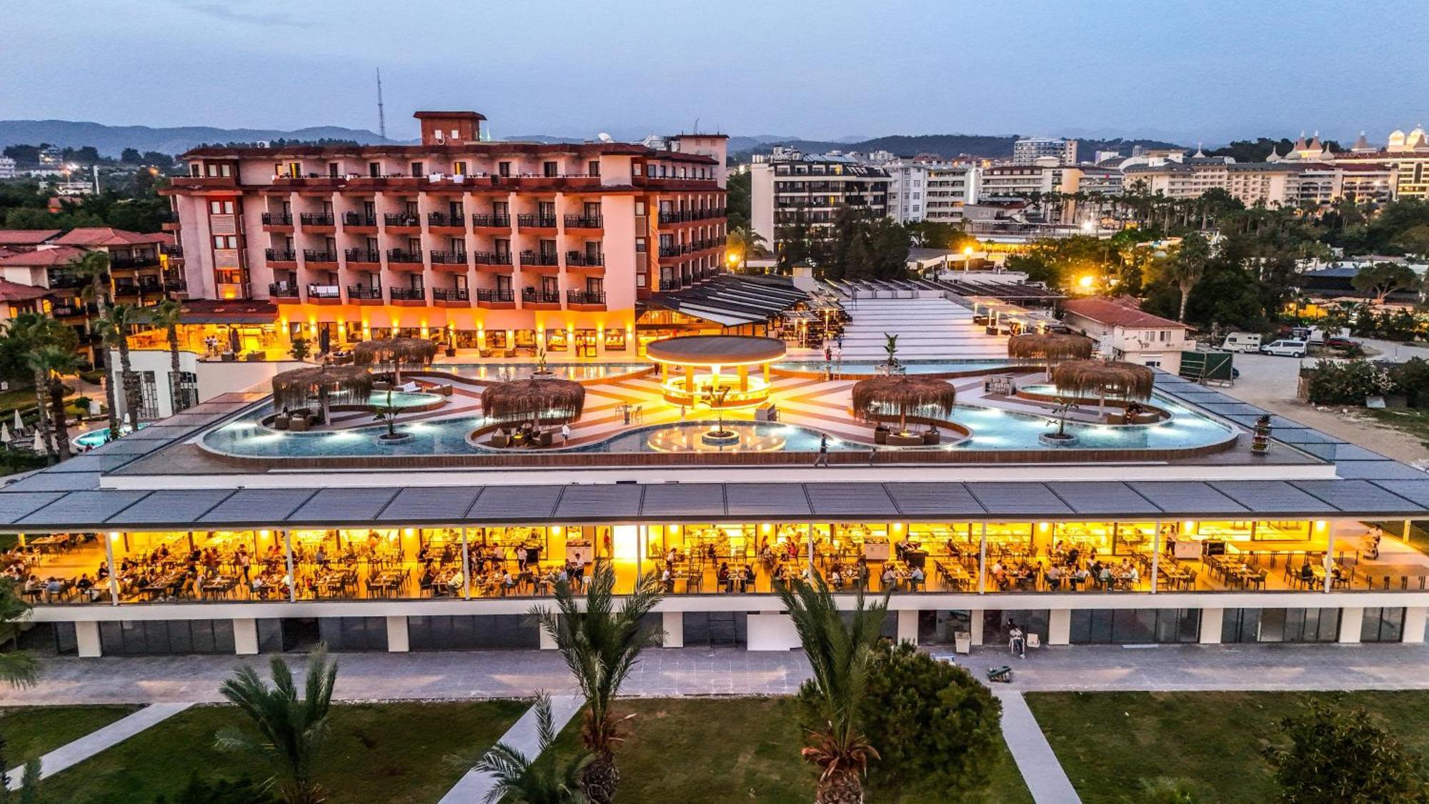 Justiniano Club Park Conti Hotell Okurcalar Exteriör bild
